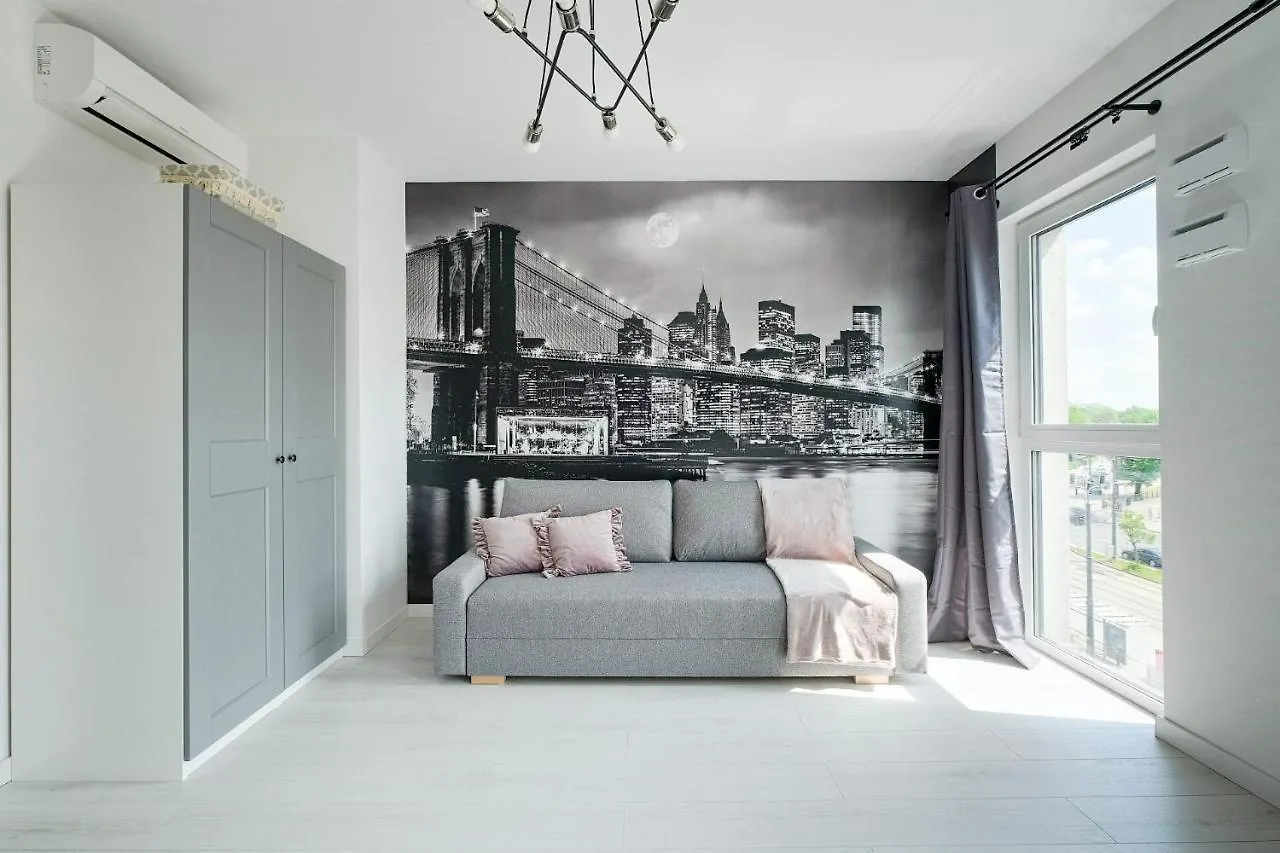 Targowa 10 London Studio location